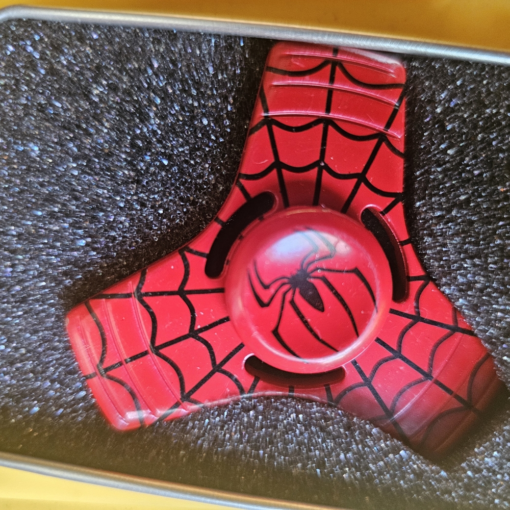 Red Spider Web Fidget Spinner